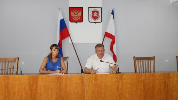 В Администрации Ленинского района состоялось заседание Единой Межведомственной рабочей группы Ленинского района по вопросам поступления налогов