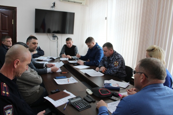 Захар Щегленко провел итоговое заседание антитеррористической комиссии Ленинского района Республики Крым
