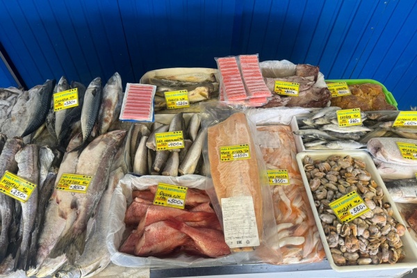 Валерий Макрушин провёл мониторинг в сетевых и розничных объектах торговли города Щёлкино