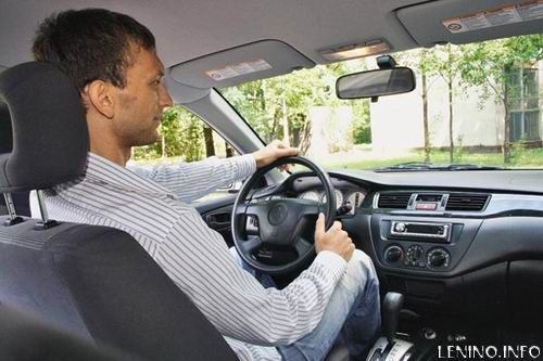 Замена водительских удостоверений и перерегистрация машин в Крыму будет бесплатной