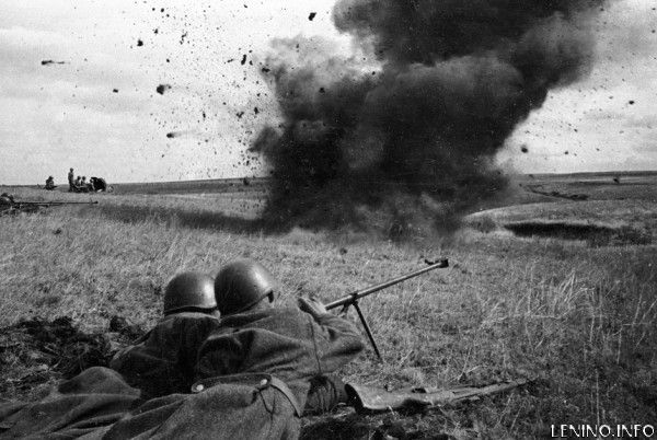 23 августа - День воинской славы России — День победы советских войск в Курской битве (1943)