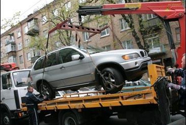 Вступил в силу Федеральный закон, изменивший порядок эвакуации транспортных средств