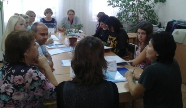 В Ленинском районе был проведен «круглый стол»  на тему: «создание специальных рабочих мест для инвалидов».