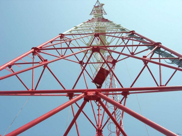 С 1 февраля в Крым зайдет новый мобильный оператор