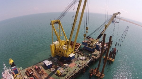 В Крыму ищут рабочих для строительства Керченского моста