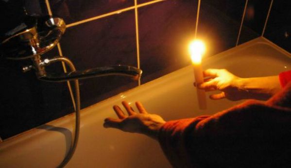 За неоплаченный капитальный ремонт крымчанам будут отключать свет и воду