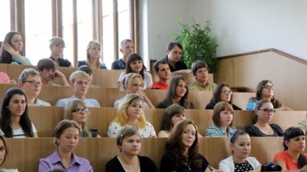 Крымским абитуриентам отменили вступительные квоты в вузы России на бюджет