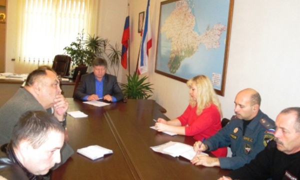 Александр Мачусский провел внеочередное совещание с территориальными органами федеральных органов исполнительной власти