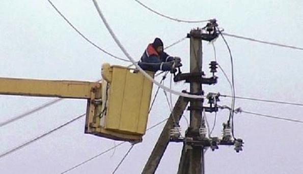 Из-за непогоды село Королево в Ленинском районе оставалось без света 11 часов