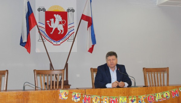 Глава Администрации Ленинского района провёл очередное аппаратное совещание