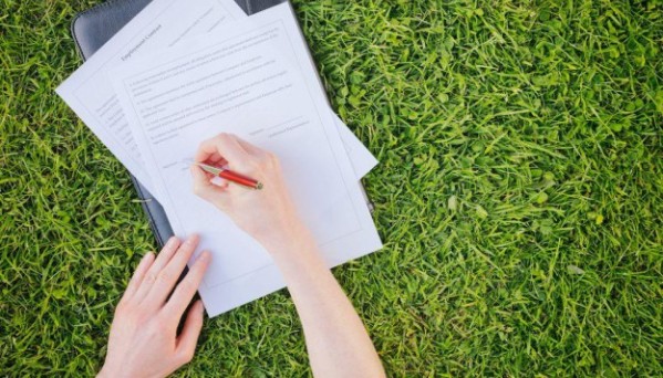 Крымчанам нужно переоформить землю до 1 апреля