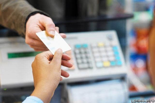 Нотариусы будут заверять договоры купли-продажи между физлицами только по безналу