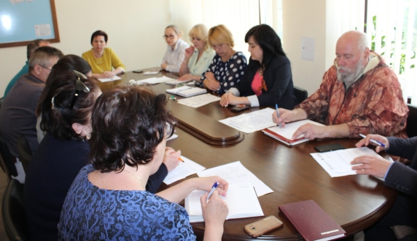 В Администрации Ленинского района обсудили ход подготовки и проведения мероприятий к Празднику Весны и Труда 1 мая, ко Дню Победы 9 мая в 2018 году