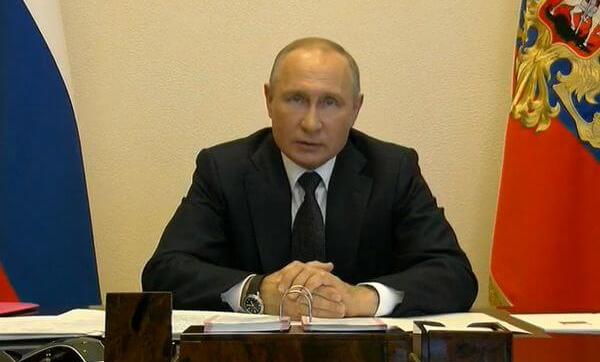 Владимир Путин объявил о продлении карантина