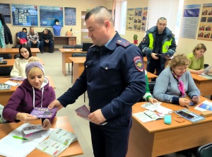 ​Госавтоинспекция Ленинского района продолжает проведение комплекса мероприятий «Пешеход. Пешеходный переход!»