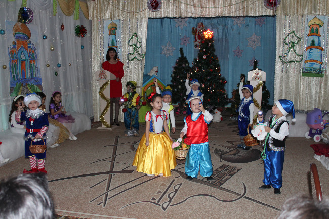 Заместитель Главы Администрации Ленинского района посетил МБДОУ № 3 пгт Ленино