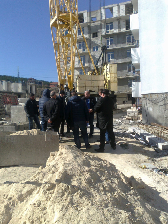 Александр Хохлов принял участие в выездном совещании по реализации программы переселение граждан из аварийного жилищного фонда