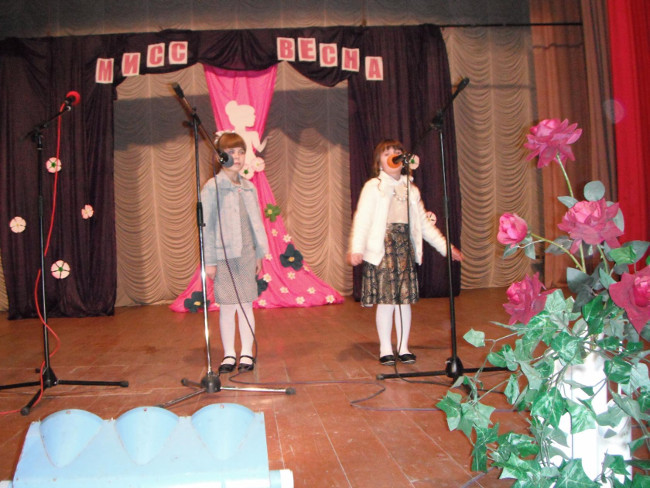 В селе Останино Ленинского района проведен конкурс «Мисс весна 2017»