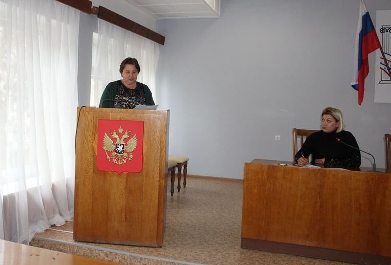 В Администрации Ленинского района состоялся правовой семинар для многодетных семей