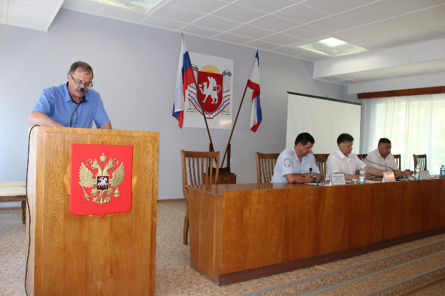 В Администрации Ленинского района прошло районное предуборочное совещание «День поля»