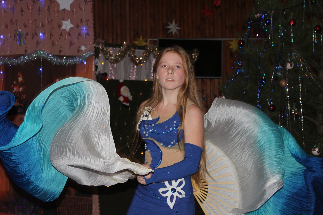 Руководство Администрации и прокуратуры Ленинского района посетили с новогодними поздравлениями и подарками Ленинский межрегиональный социально-реабилитационный центр для несовершеннолетних в г.Щелкино.