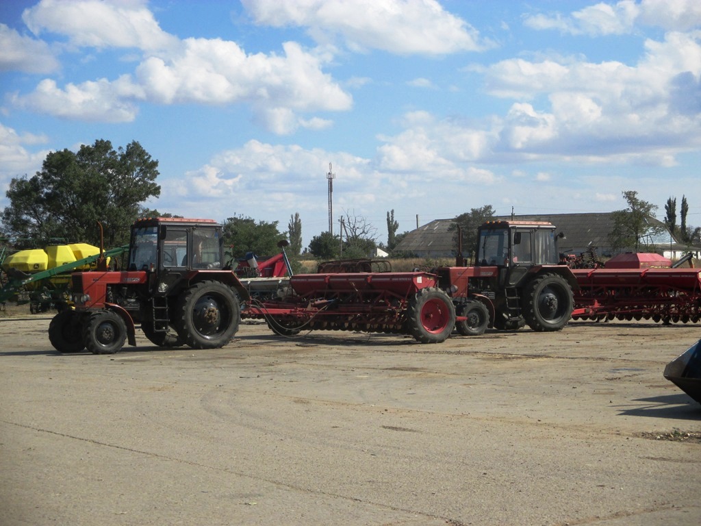 Заместитель Главы Администрации Ленинского района осуществил выезд в с. Калиновка на предприятие ООО «СП Золотой Колос»