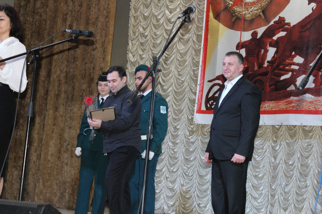 В РДК «Горизонт» состоялась военно-патриотическая встреча поколений «Мы Армия страны. Мы Армия народа. Бессмертный подвиг наш история хранит»