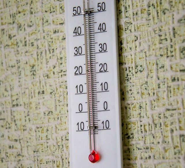 Каковы нормы температуры в квартире в отопительный сезон