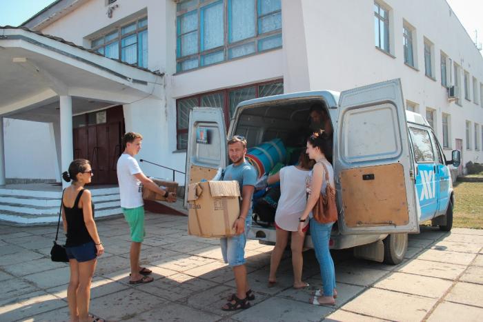 Молодые анапчане помогли жителям Крыма