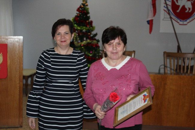 В Администрации Ленинского района состоялось торжественное собрание, посвященное Дню Республики Крым