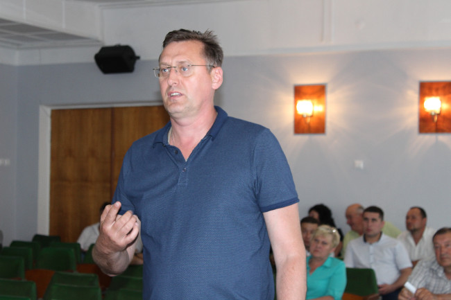 В Администрации Ленинского района прошло районное предуборочное совещание «День поля»