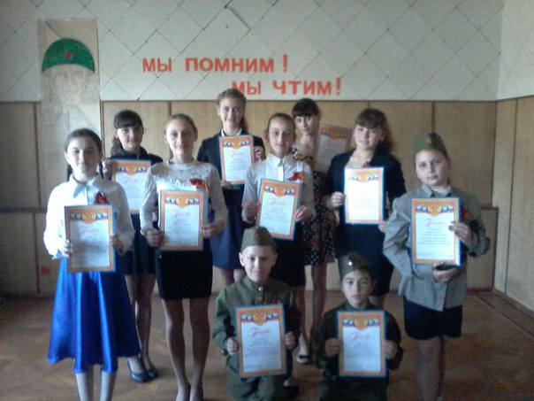 В Батальненской сельской библиотеке прошел ежегодный конкурс чтецов &amp;quot;Мы о войне стихами говорим&amp;quot;