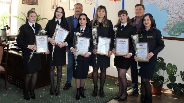 Захар Щегленко поздравил судебных приставов с профессиональным праздником