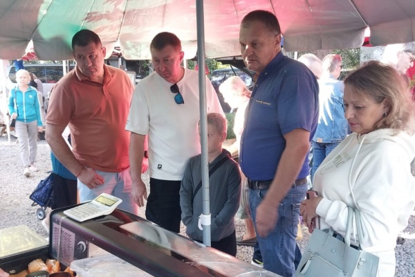 В городе Щёлкино проведен мониторинг соблюдения правил торговли на ярмарке «выходного дня»
