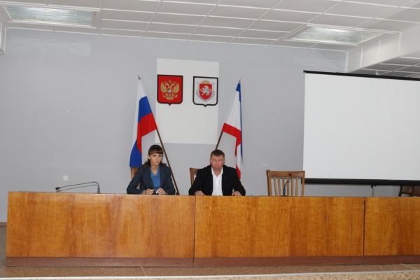 Валерий Макрушин провел заседание Единой Межведомственной рабочей группы Ленинского района по вопросам поступления налогов