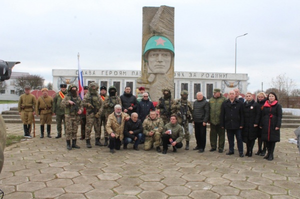 В селе Батальное открыли Памятные знаки бойцам и командирам Красной армии, погибшим на Ак- Монайских позициях