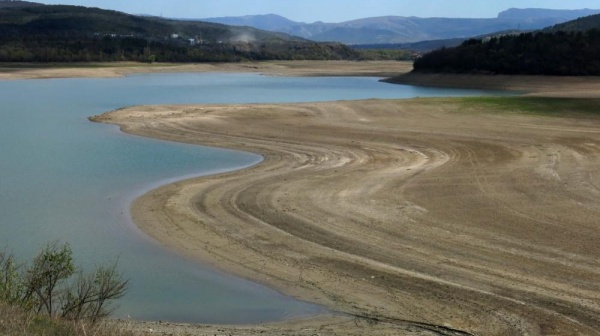 Водохранилища Крыма наполнены меньше чем наполовину