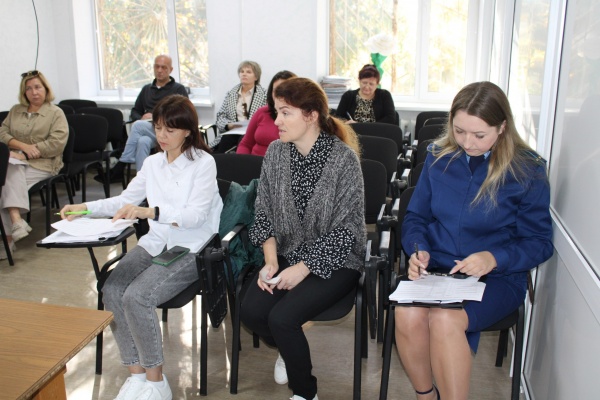 Елена Рудюк провела заседание Единой Межведомственной рабочей группы Ленинского района Республики Крым по вопросам поступления налогов