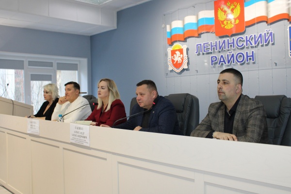 В Администрации Ленинского района состоялось аппаратное совещание
