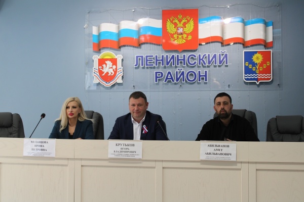 Еженедельное аппаратное совещание прошло под руководством Игоря Крутькова