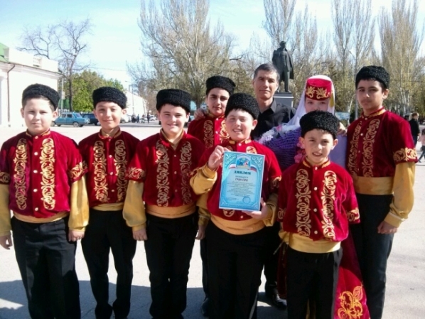 В Феодосии прошел I Республиканский фестиваль-конкурс крымскотатарской культуры «Кефе гуллери»