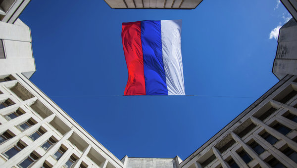 В Крыму ввели штрафы за осквернение госсимволики