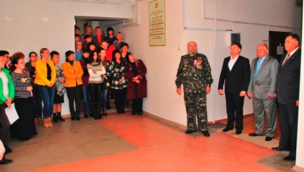 Торжественное открытие 2-х «юбилейных досок», посвященных Дню образования Ленинского района