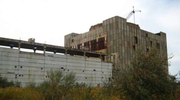 Остатки Крымской АЭС измельчат для Керченского моста