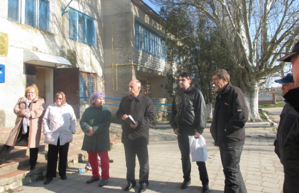 Александр Хохлов провёл собрание собственников многоквартирных домов в селе Калиновка