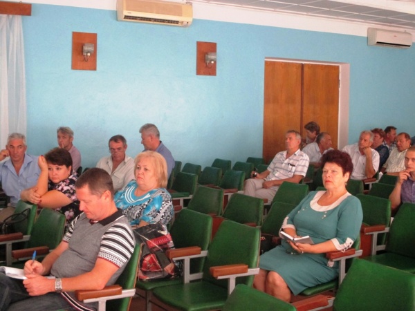 Глава Администрации Ленинского района провел совещание с главами поселений района