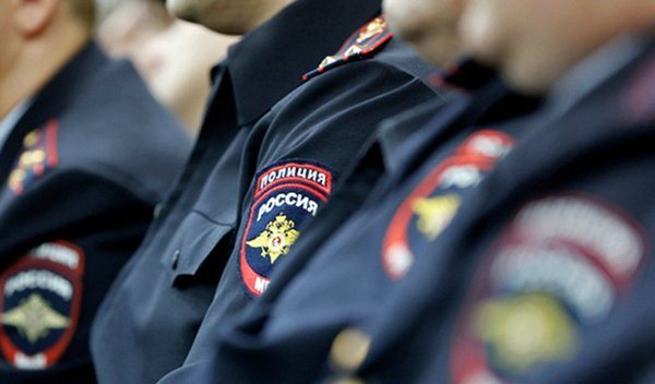 В Ленинском районе полицейские по «горячим следам» нашли и вернули похищенное имущество местной жительнице