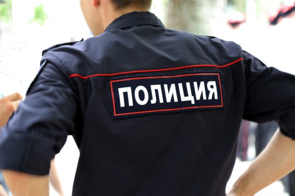 Полиция предупреждает: не допускается продажа алкогольной продукции дистанционным способом, с использованием сети Интернет