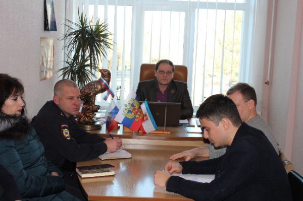 Заместитель Главы Администрации Ленинского района провел заседание Комиссии, на котором рассматривался вопрос о назначении опеки в отношении совершеннолетней и недееспособной гражданки