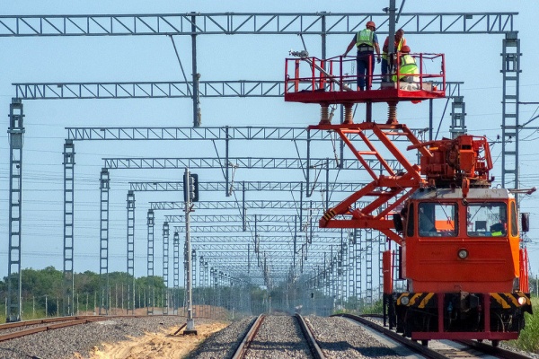 Составлен график движения поездов по Крымскому мосту